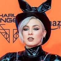Maruv Naakt