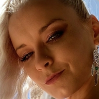Mia Julia VIP Naakt