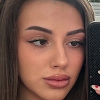 mianovakova Naakt