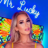 Mr Lucky POV Naakt