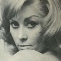 Nicole Debonne Naakt
