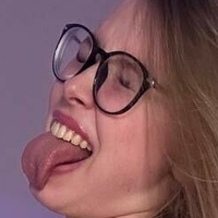 Nicolewow Naakt