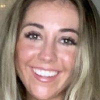 Olivia Raymond Naakt