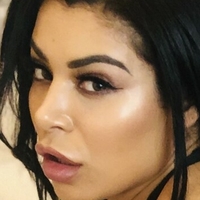 oliviaberzinc Naakt