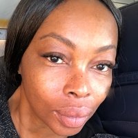 Phina Oruche Naakt