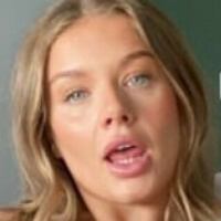 PhoebeParker Naakt