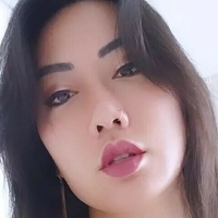 Ravenna Tran Naakt