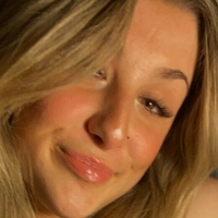 Rayna Denike Naakt