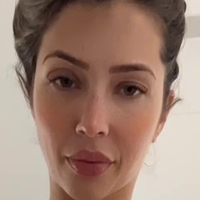 Renata Matos Naakt