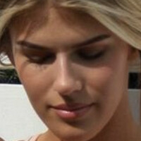 Sophie Schnur Naakt
