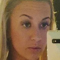 Stephanie Wozniak Naakt
