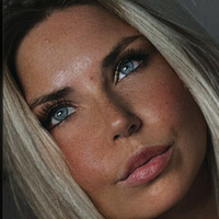 Susan (Suundsangleichsusan) Naakt