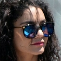 Vanessa Hudgens Sister Naakt