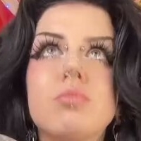 yeahimcaroline Naakt