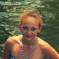 Yuliya Denisova Naakt
